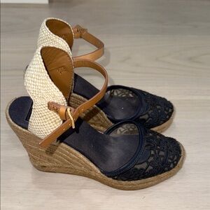 Tory Burch Navy and Tan Lace Wedges